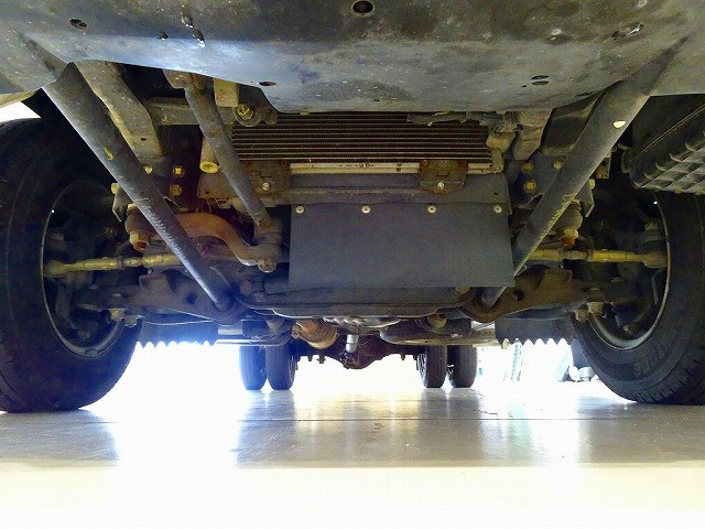 いすゞ エルフ KK-NHR69EAV(2WD)の写真33