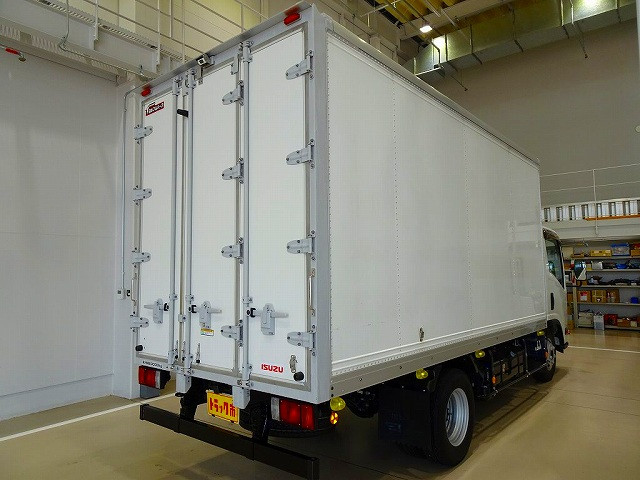お問合せ管理No.F636　R1 エルフ 3t 高床 標準ロング パネルバン|いすゞ エルフ 2RG-NMR88AN(2WD)の写真3