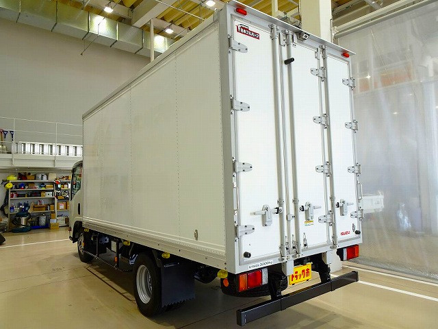 お問合せ管理No.F636　R1 エルフ 3t 高床 標準ロング パネルバン|いすゞ エルフ 2RG-NMR88AN(2WD)の写真4