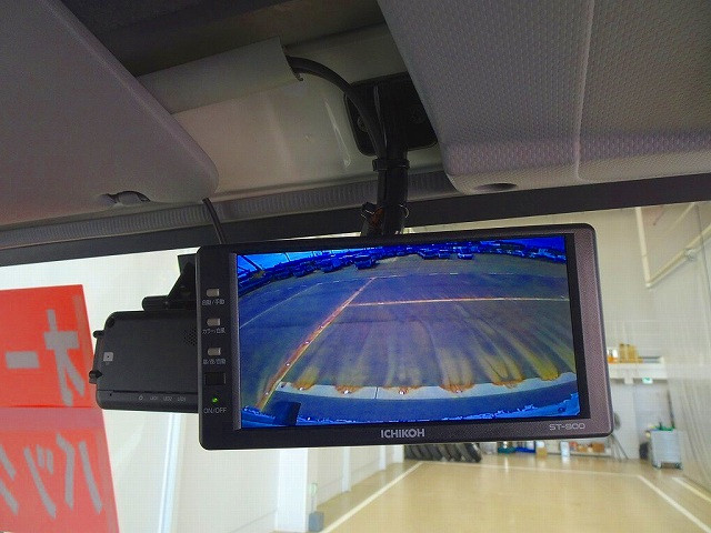 バックモニター|いすゞ エルフ 2RG-NMR88AN(2WD)の写真14