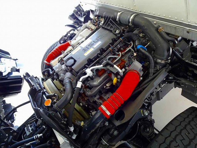エンジンルーム|いすゞ エルフ 2RG-NMR88AN(2WD)の写真33