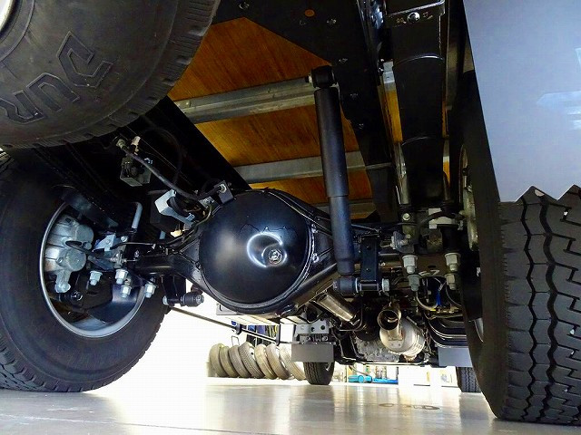 いすゞ エルフ 2RG-NMR88AN(2WD)の写真38