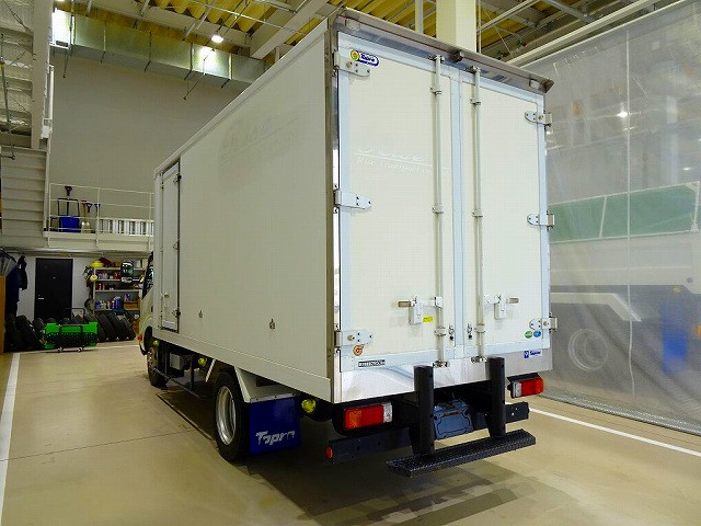 日野 デュトロ 2RG-XZU655M(2WD)の写真4