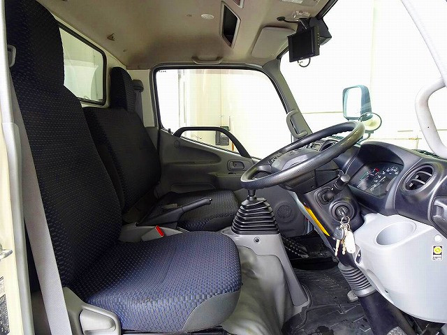 日野 デュトロ 2RG-XZU655M(2WD)の写真6