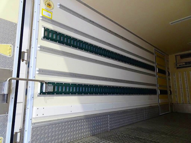 日野 デュトロ 2RG-XZU655M(2WD)の写真23