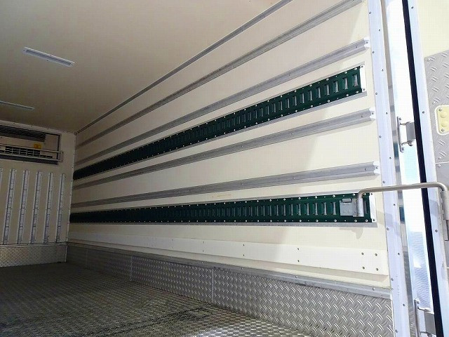 日野 デュトロ 2RG-XZU655M(2WD)の写真24