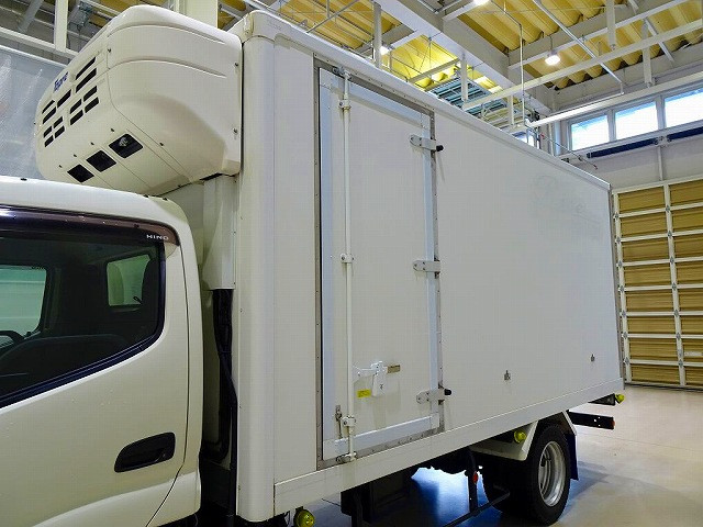 日野 デュトロ 2RG-XZU655M(2WD)の写真27