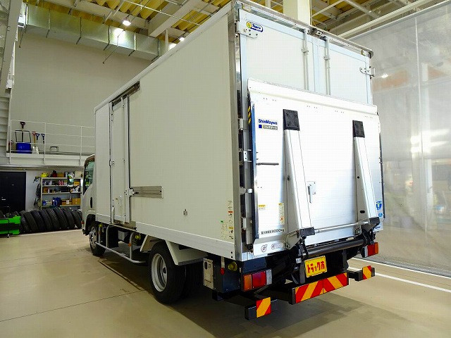 お問合せ管理No.H986　H23 エルフ 3t 高床 ワイドロング 中温冷凍車 マルチゲート付|いすゞ エルフ SKG-NPR85AN(2WD)の写真4