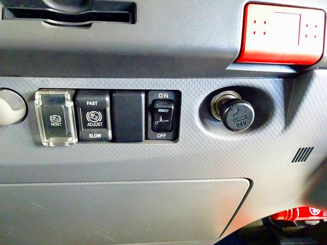 いすゞ エルフ SKG-NPR85AN(2WD)の写真13