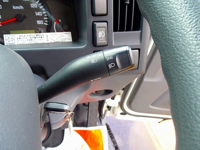 いすゞ エルフ SKG-NPR85AN(2WD)の写真21