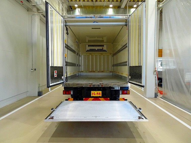 荷台内寸：436×201×200　　リア観音扉/90度ストッパー/マルチゲート1,000㎏付　新明和/RAM10-1245N　箱厚み5.5cm　冷凍機　東プレ/XZ32HOC-B　-5度～30度設定|いすゞ エルフ SKG-NPR85AN(2WD)の写真22