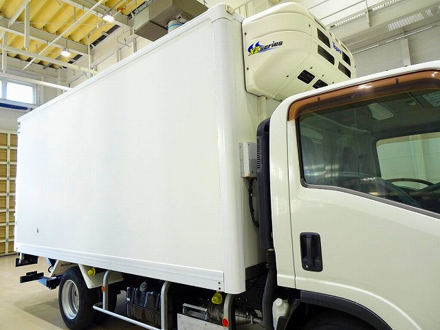 荷台内寸：436×201×200　　リア観音扉/90度ストッパー/マルチゲート1,000㎏付　新明和/RAM10-1245N　箱厚み5.5cm　冷凍機　東プレ/XZ32HOC-B　-5度～30度設定|いすゞ エルフ SKG-NPR85AN(2WD)の写真29
