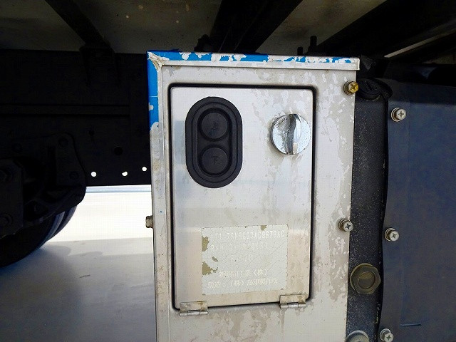 マルチゲート　1,000kg　新明和/RAM10-1245N　ゲート手動開閉　カートストッパー/サイドガード　長：147cm　幅：201cm/有効幅：188cm　左シャシリア/荷室内PGスイッチコード|いすゞ エルフ SKG-NPR85AN(2WD)の写真34