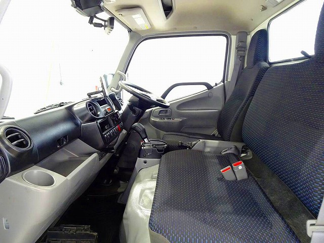 トヨタ ダイナ 2KG-XZC605(2WD)の写真8