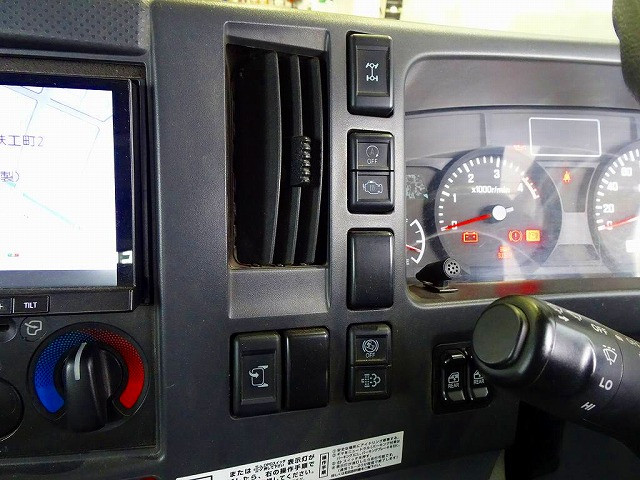 いすゞ エルフ TPG-NMS85AN(4WD)の写真11