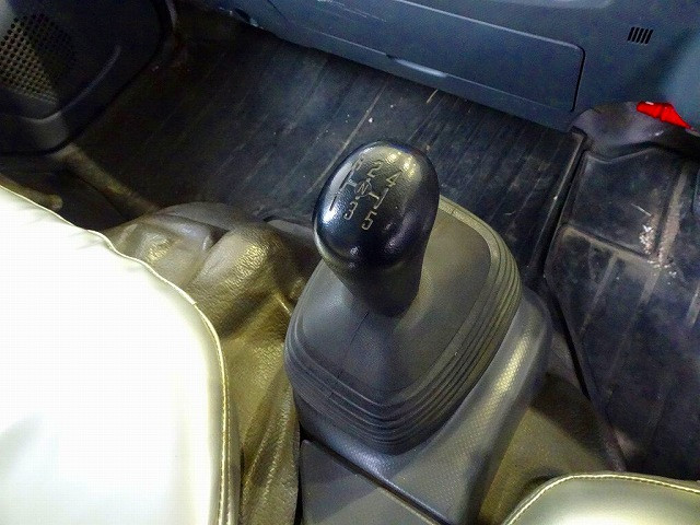 いすゞ エルフ TPG-NMS85AN(4WD)の写真18