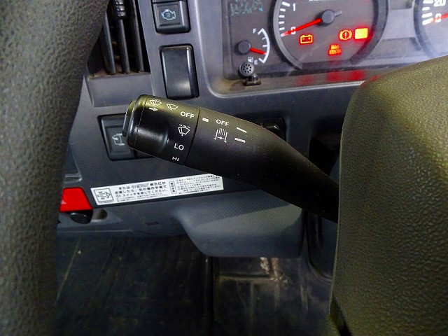 いすゞ エルフ TPG-NMS85AN(4WD)の写真21