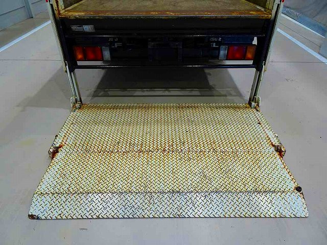 いすゞ エルフ TPG-NMS85AN(4WD)の写真35