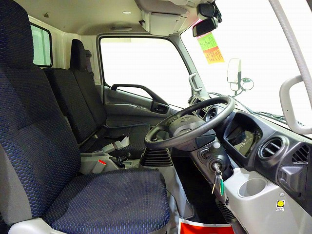 車線逸脱警報装置 PCS アイドリングストップ フォグランプ TRC 電動パーキングブレーキ クリアランスソナー 室内LED灯 ハイルーフ |日野 デュトロ 2KG-XZU720M(2WD)の写真6