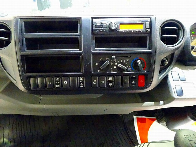 車線逸脱警報装置 PCS アイドリングストップ フォグランプ TRC 電動パーキングブレーキ クリアランスソナー 室内LED灯 ハイルーフ |日野 デュトロ 2KG-XZU720M(2WD)の写真10