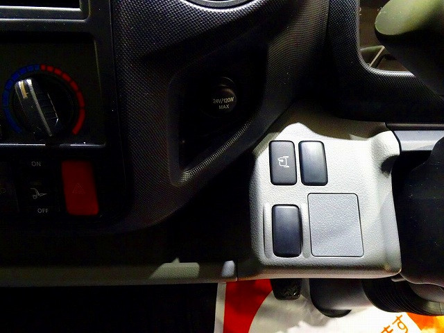 日野 デュトロ 2KG-XZU720M(2WD)の写真12