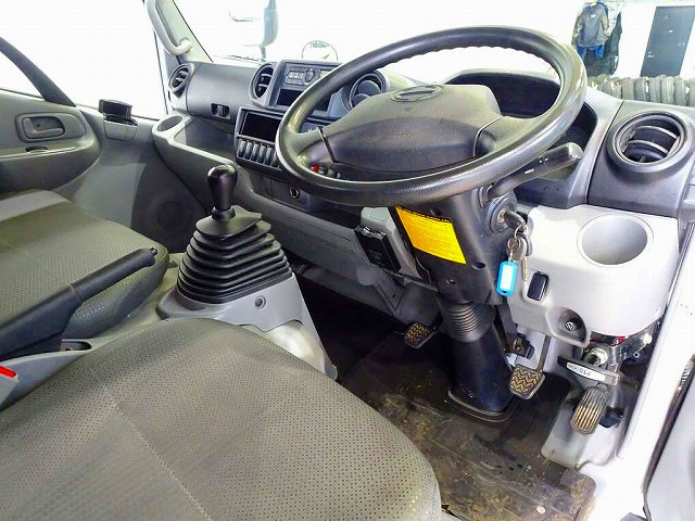 日野 デュトロ TKG-XZU655M(2WD)の写真5