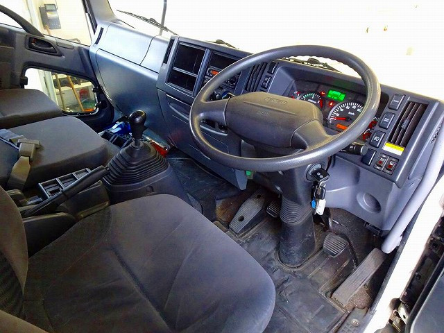 いすゞ フォワード TKG-FRR90S2(2WD)の写真5