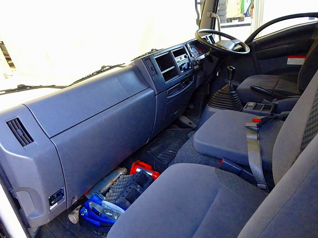 いすゞ フォワード TKG-FRR90S2(2WD)の写真7