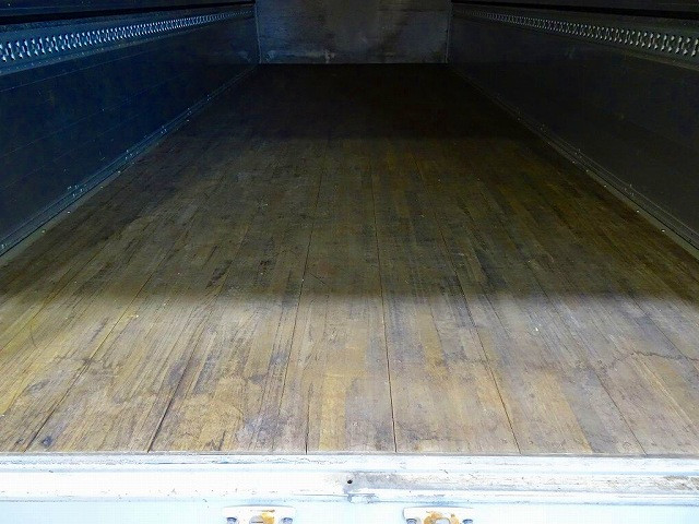 いすゞ フォワード TKG-FRR90S2(2WD)の写真22