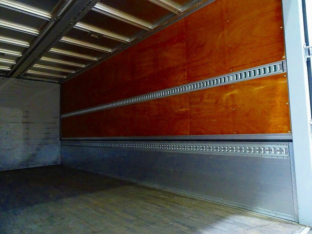 いすゞ フォワード TKG-FRR90S2(2WD)の写真25