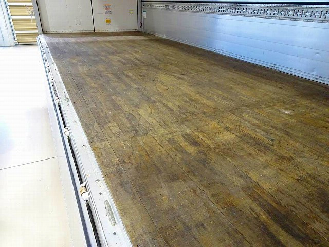 いすゞ フォワード TKG-FRR90S2(2WD)の写真32