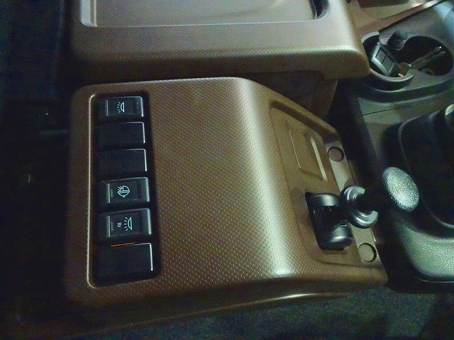 いすゞ ギガ 2PG-CYY77DU(6x4)の写真15