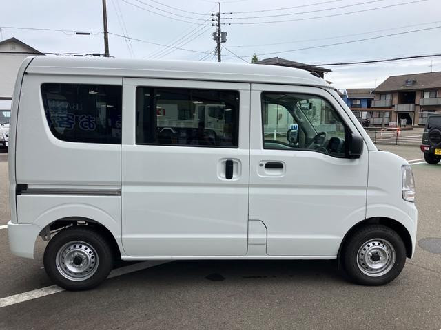 三菱 ミニキャブバン 5BD-DS17V(2WD)の写真6