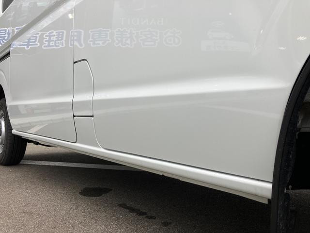 三菱 ミニキャブバン 5BD-DS17V(2WD)の写真9