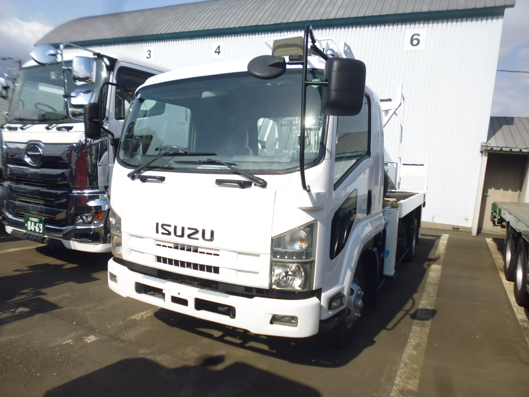 いすゞ フォワード PKG-FRR90S2(2WD)の写真1