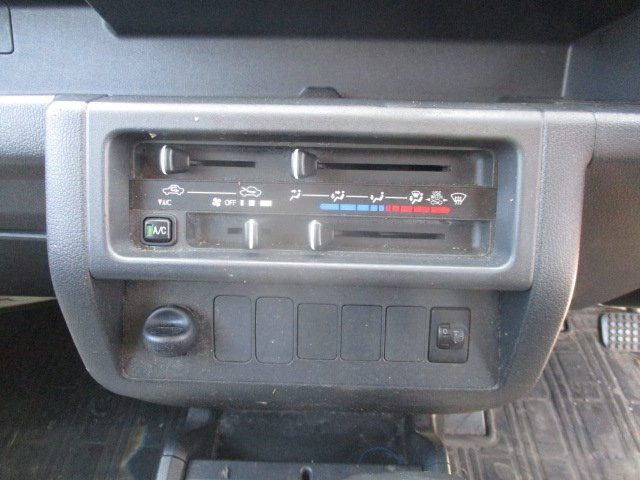 ダイハツ ハイゼットトラック ＥBD－S500P(2WD)の写真12