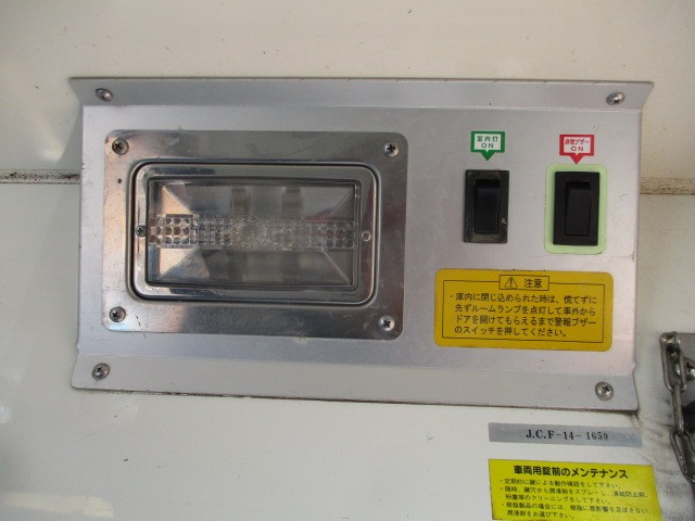 ダイハツ ハイゼットトラック EBD-S500P(2WD)の写真17