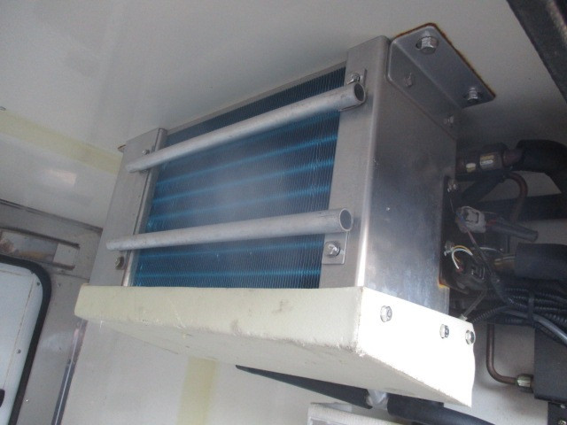 ダイハツ ハイゼットトラック EBD-S500P(2WD)の写真25