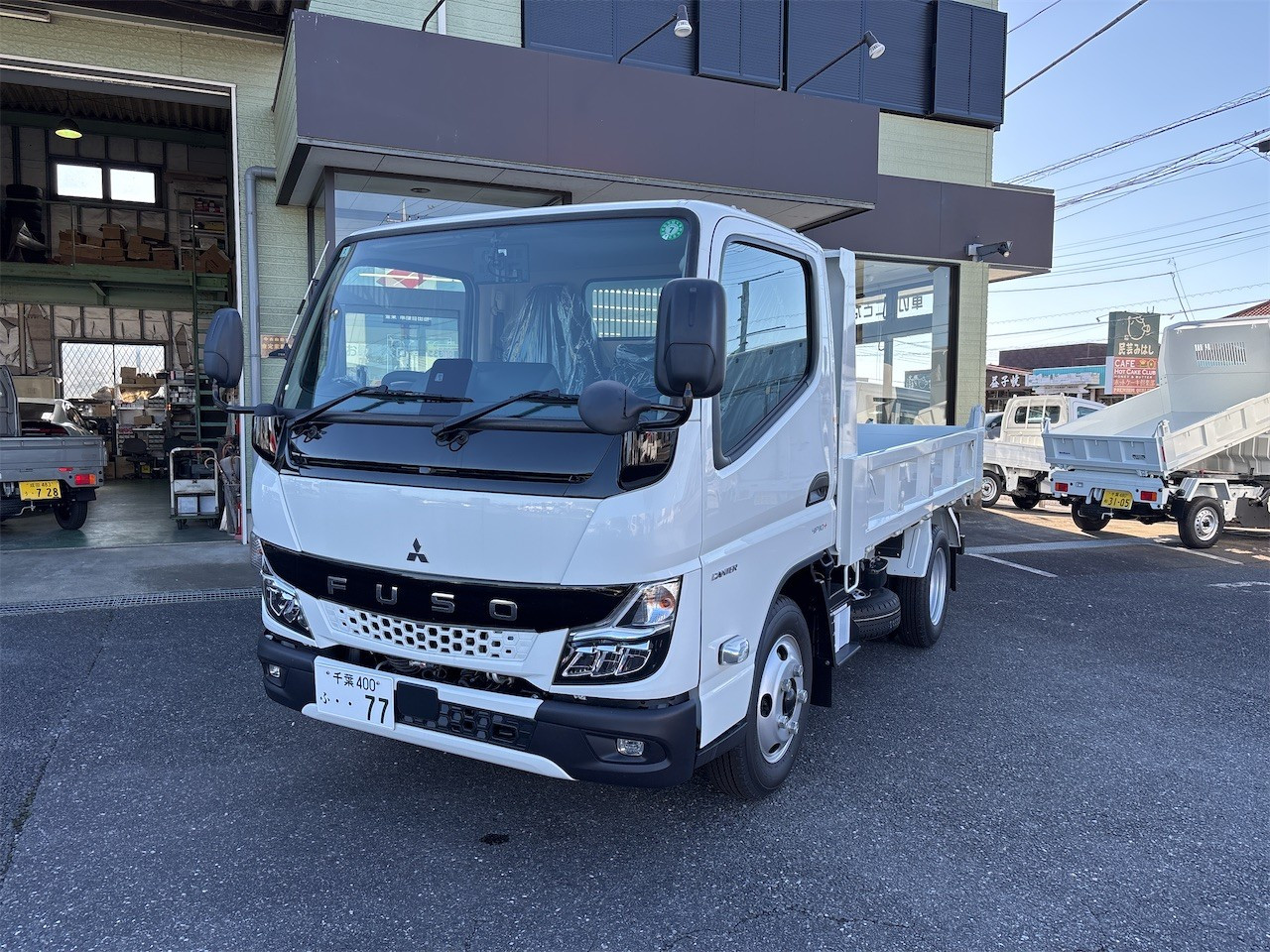 三菱 キャンター 2RG-FBA60(2WD)の写真1