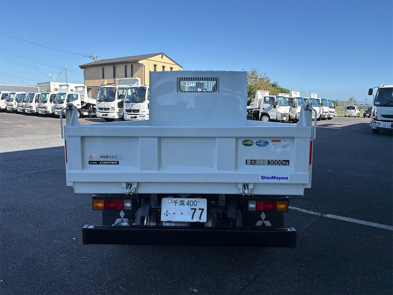 三菱 キャンター 2RG-FBA60(2WD)の写真3