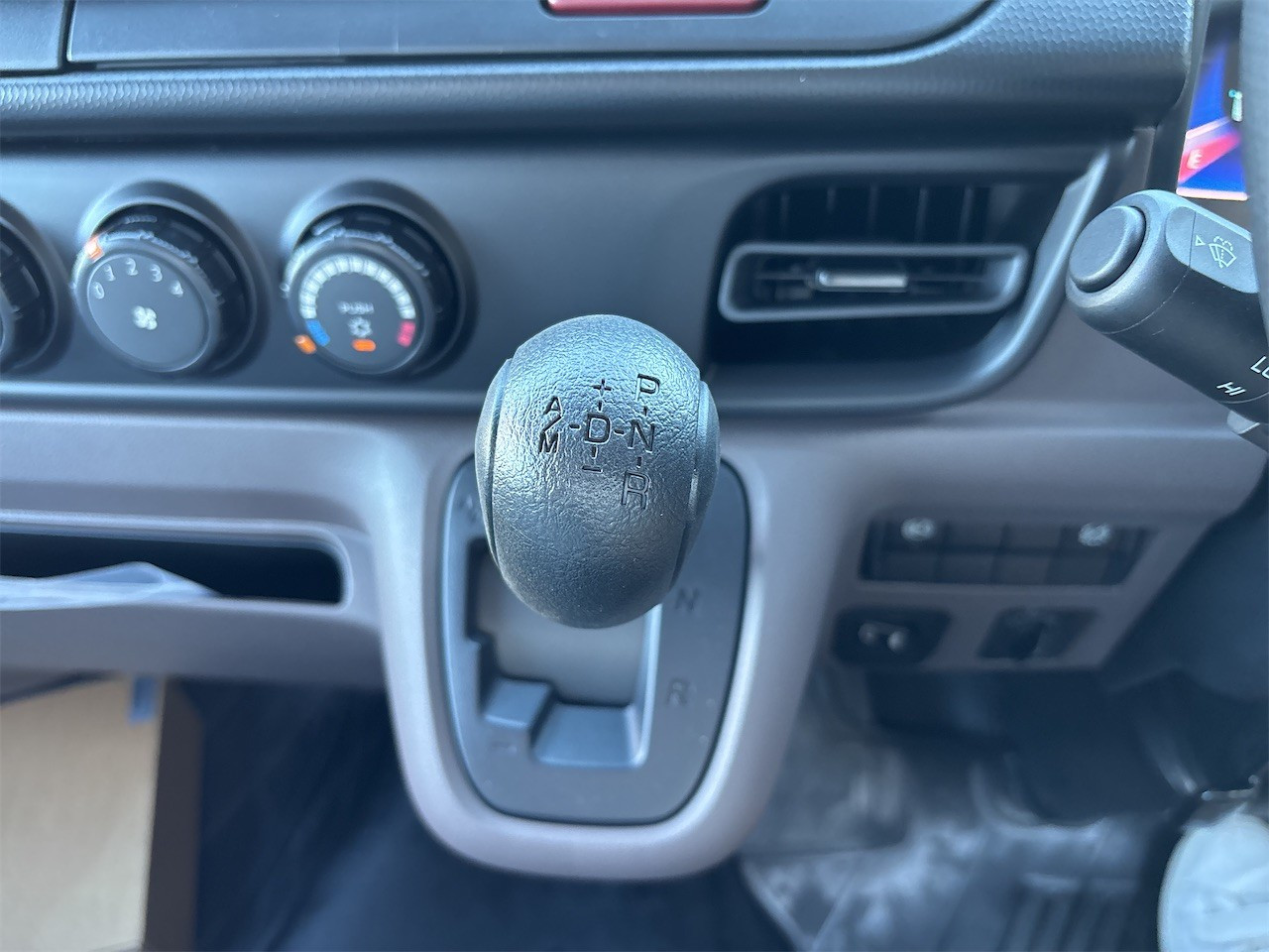 三菱 キャンター 2RG-FBA60(2WD)の写真10