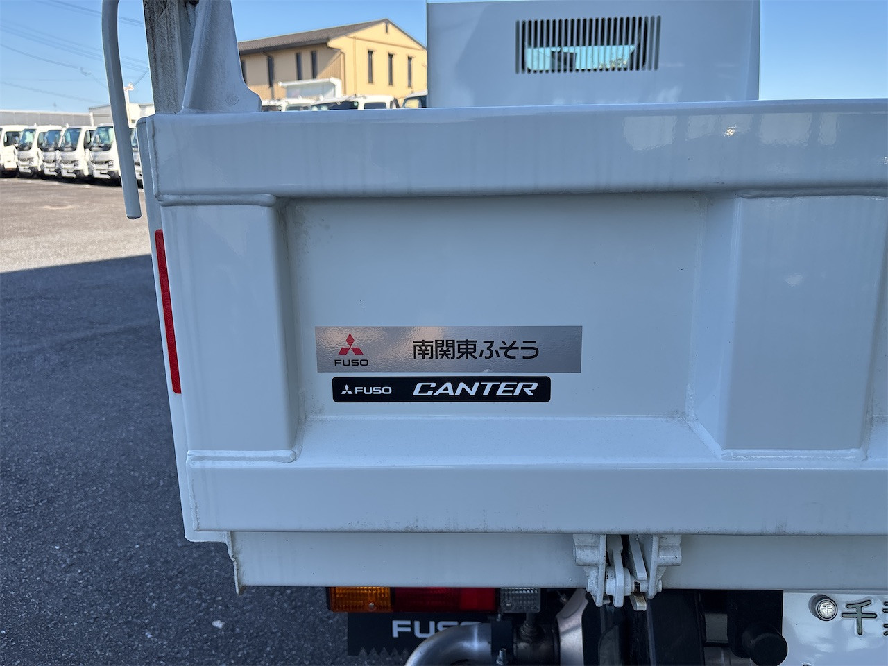 三菱 キャンター 2RG-FBA60(2WD)の写真36