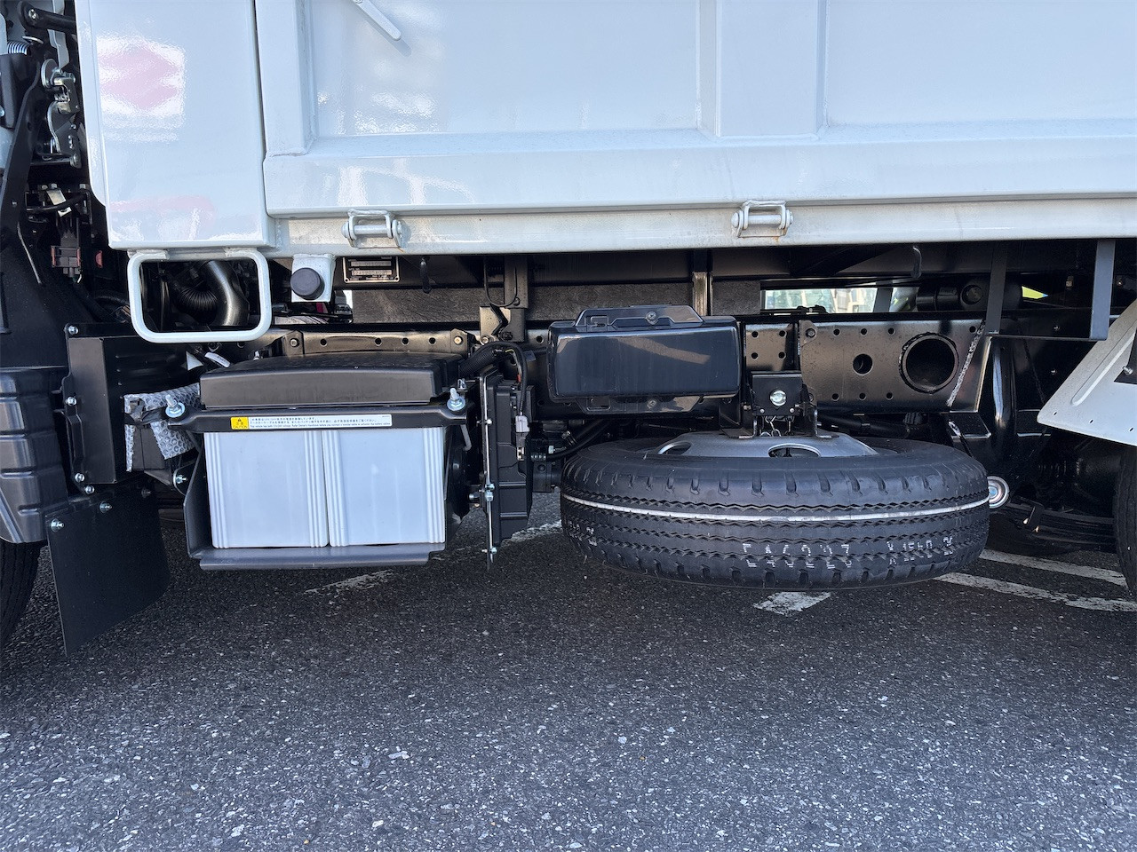 三菱 キャンター 2RG-FBA60(2WD)の写真37