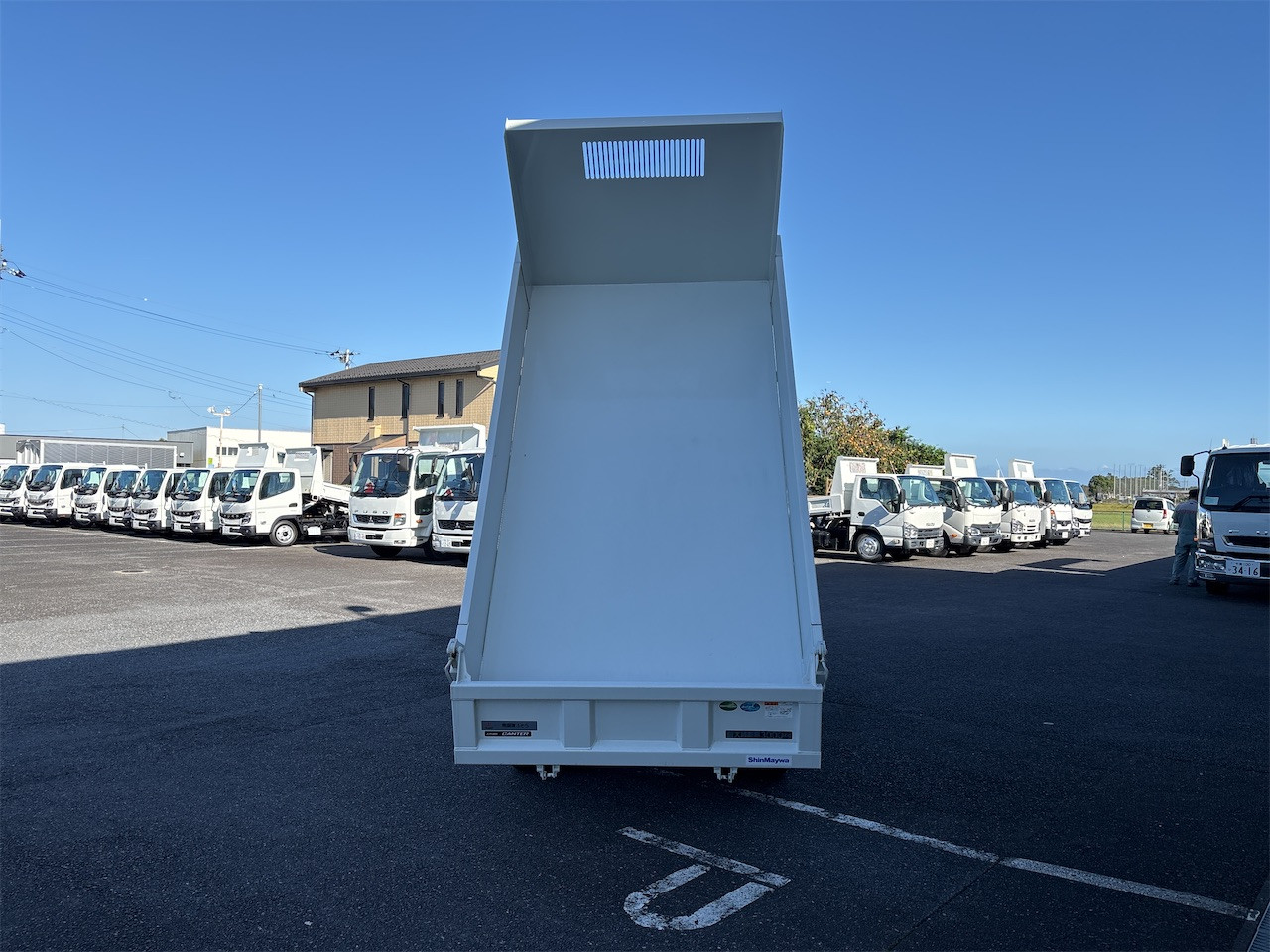 三菱 キャンター 2RG-FBA60(2WD)の写真39