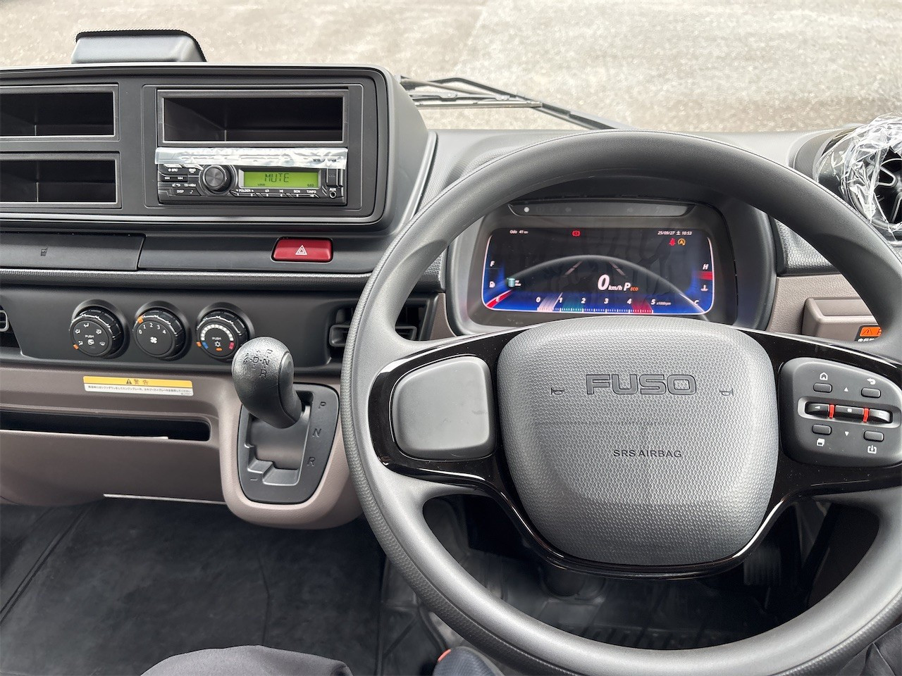 三菱 キャンター 2RG-FEB80(2WD)の写真13