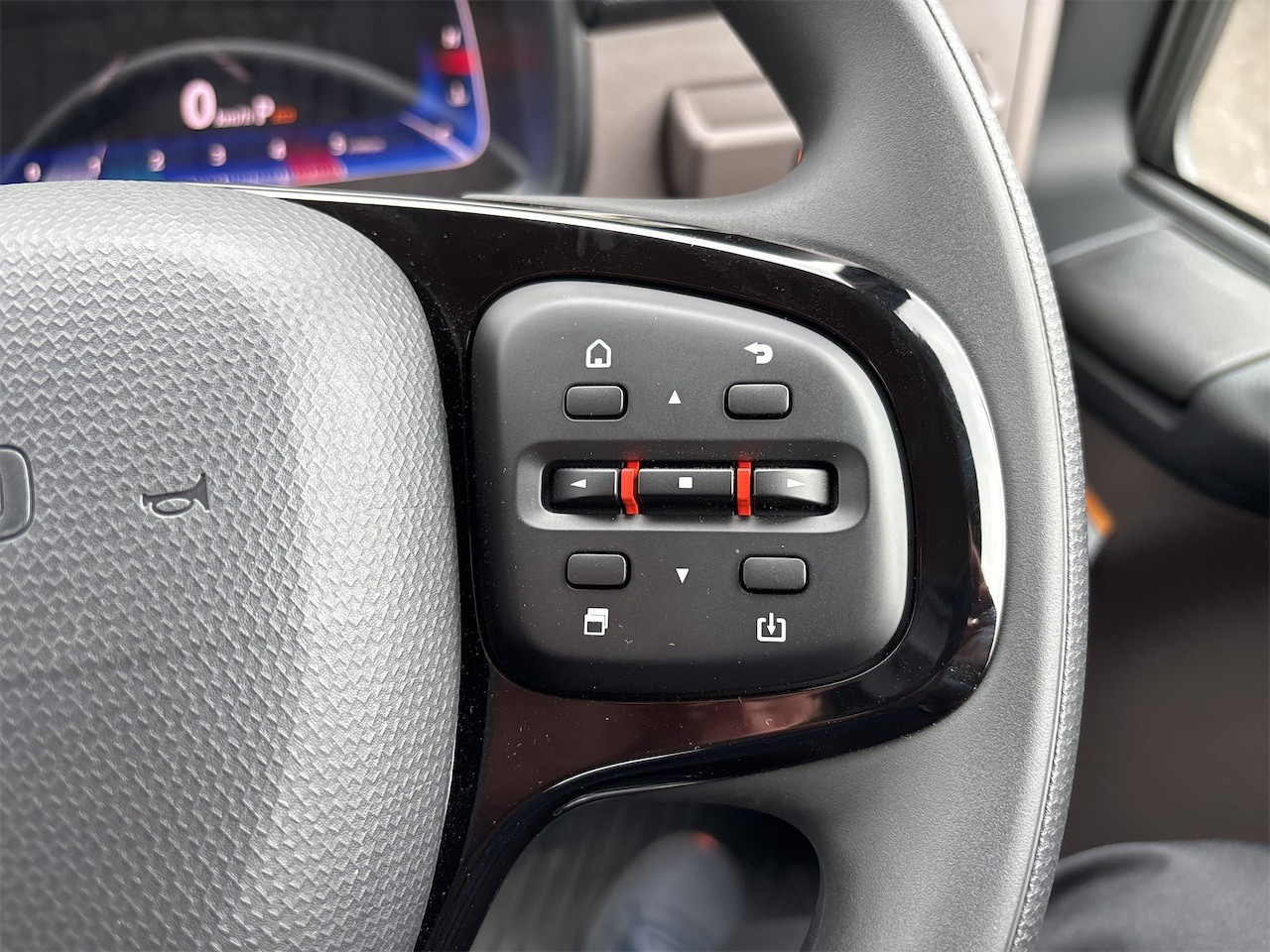 三菱 キャンター 2RG-FEB80(2WD)の写真15