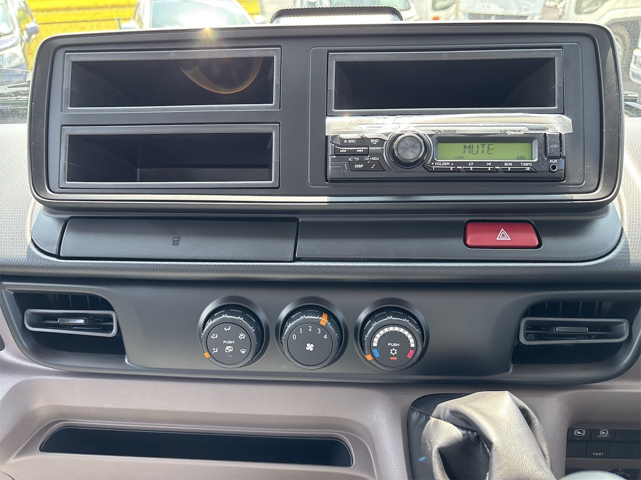 三菱 キャンター 2ＲＧ－ＦＢＡ30(2WD)の写真24