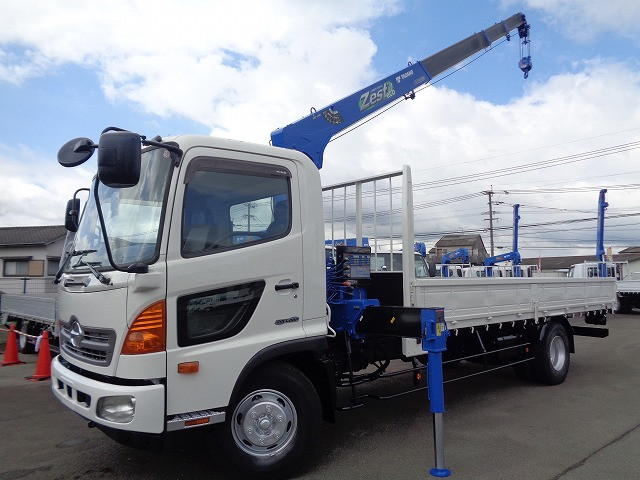 日野 レンジャー TKG-FC9JKAP(2WD)の写真1