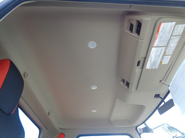 日野 レンジャー 2KG-FC2ABA(2WD)の写真22