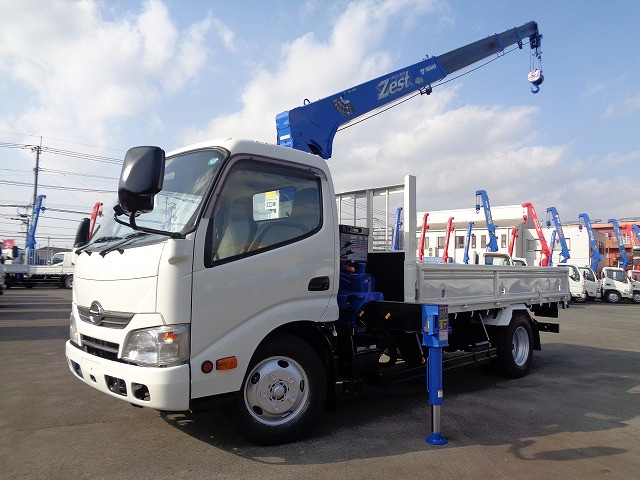 日野 デュトロ TKG-XZU650M(2WD)の写真1